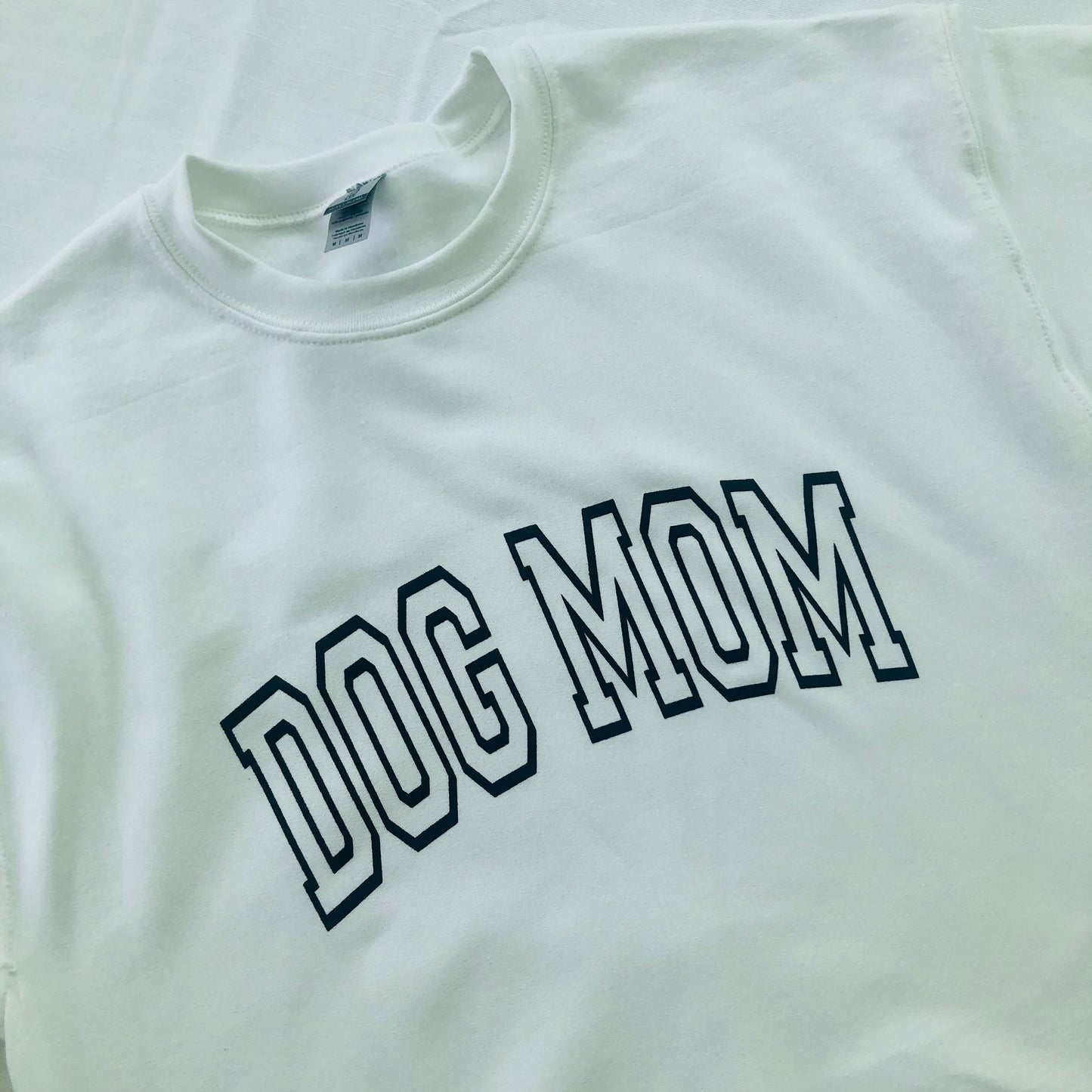 DOG MOM SWEATSHIRT